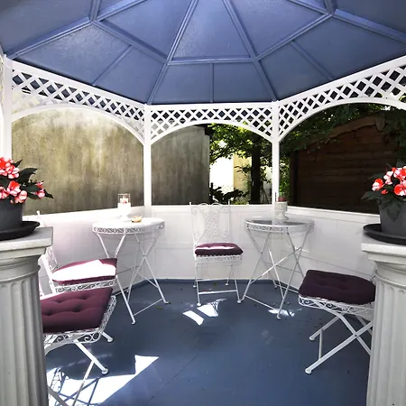 Waldperlach By Blattl