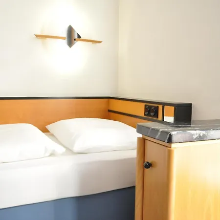 Waldperlach By Blattl Hotel 3*