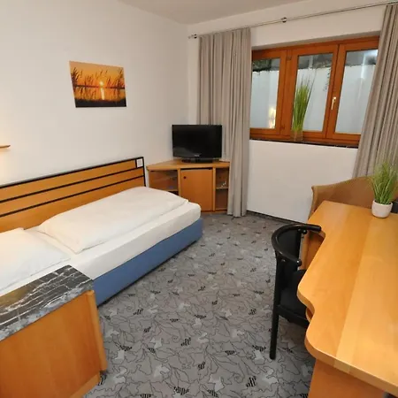 Hotel Waldperlach By Blattl