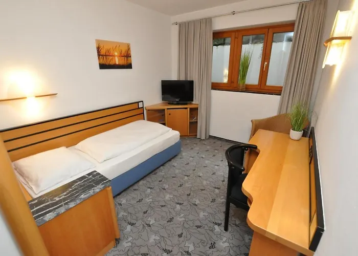 Hotel Waldperlach By Blattl