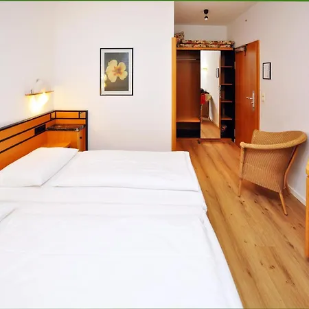 Otel Waldperlach By Blattl 3*