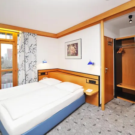 Otel Waldperlach By Blattl 3*