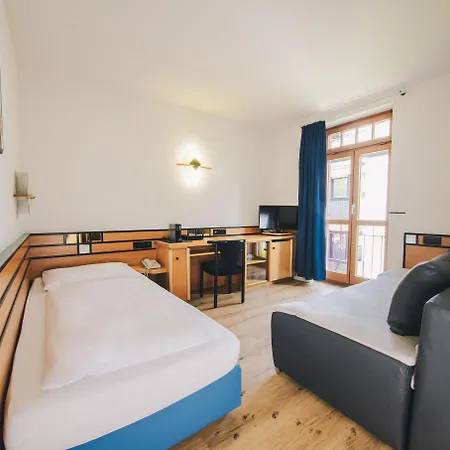 Waldperlach By Blattl Hotel München