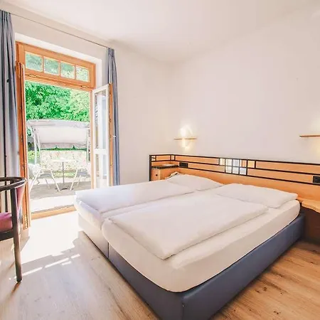Hotel Waldperlach By Blattl 3*
