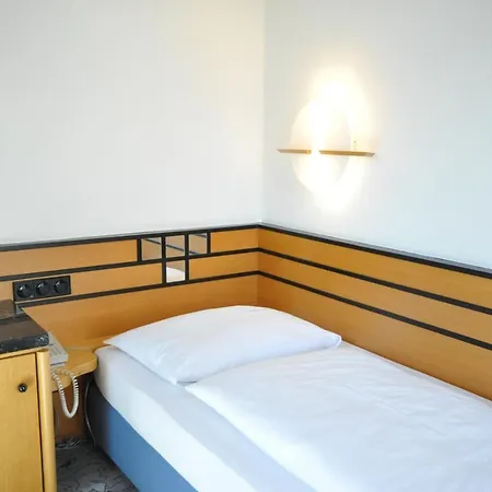 Hotel Waldperlach By Blattl München