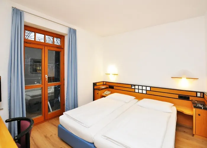 Waldperlach By Blattl 3*