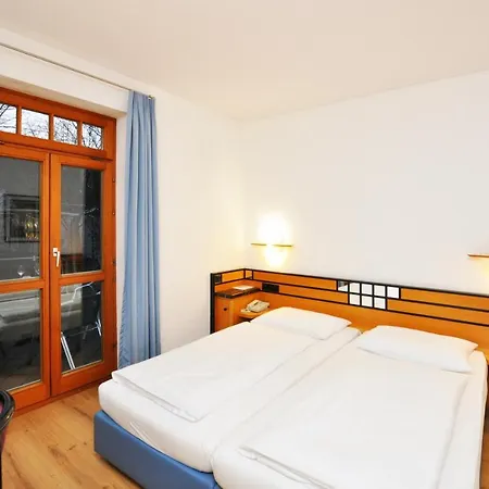 Waldperlach By Blattl 3*