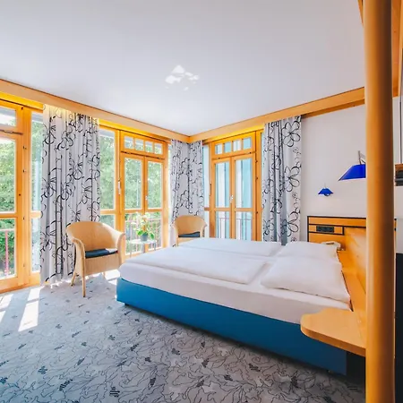 Waldperlach By Blattl