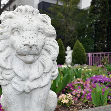 Waldperlach By Blattl 3*